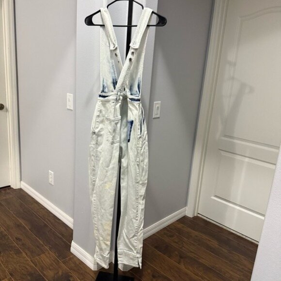 Retrofête Denim Monet Jumpsuit Size Medium Acid Wash Blue White - Picture 7 of 8